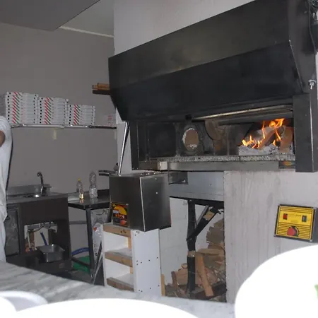 Ristorante Il Calipso By Mago Robecchetto con Induno